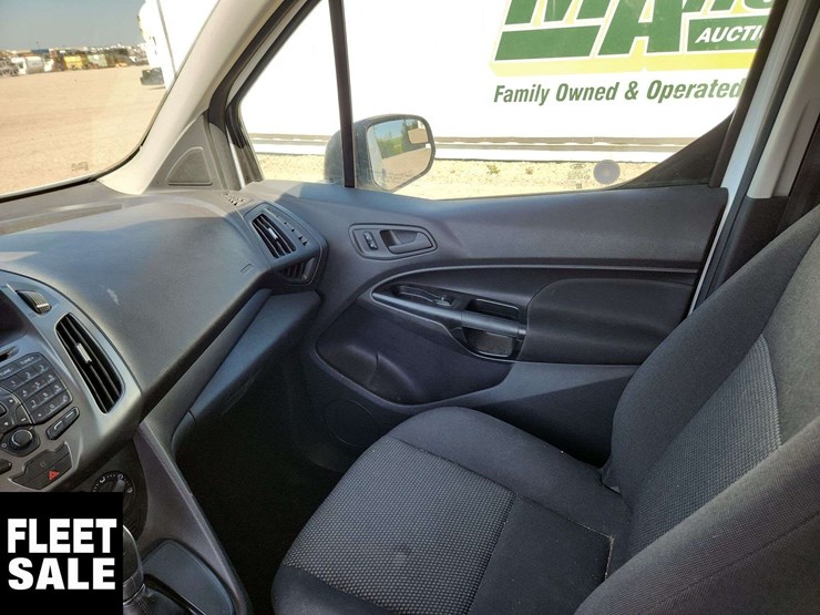2017-ford-transit-connect-image-12