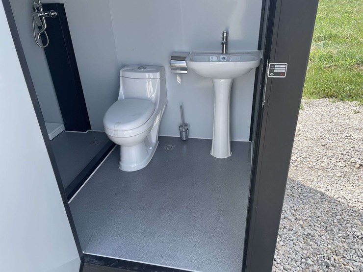 portable-washroom-image-9