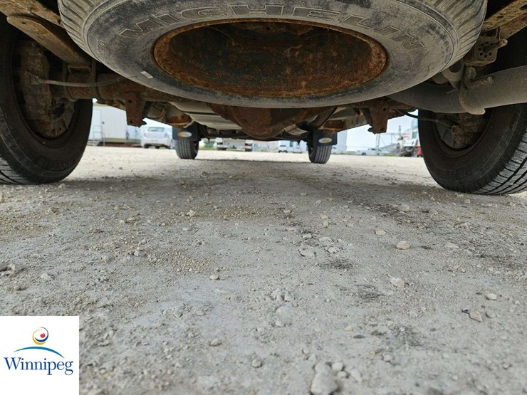 2008-ford-cargo-image-23