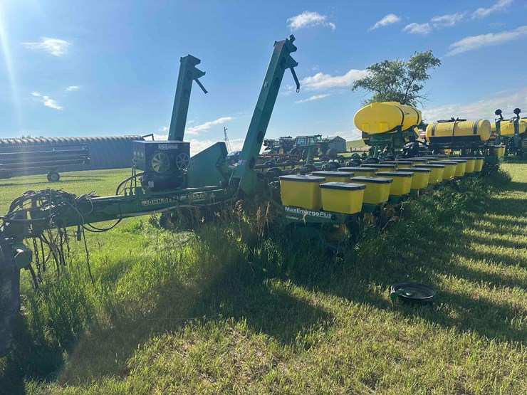 john-deere-1770-image-13