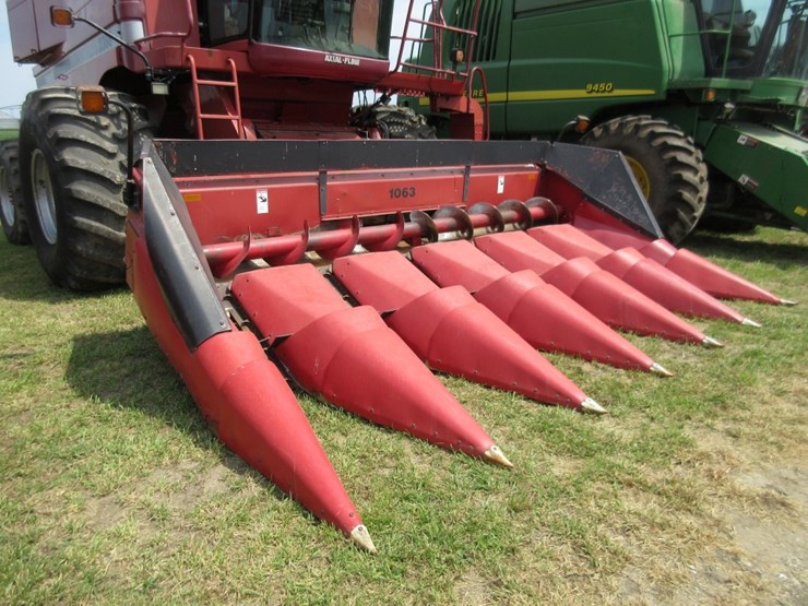 case-ih-1063-image-2