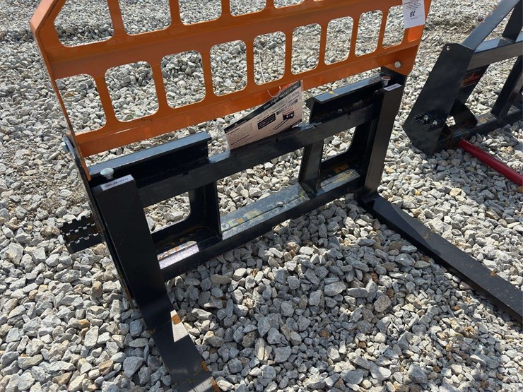 skid-steer-fork-attachment-image-3
