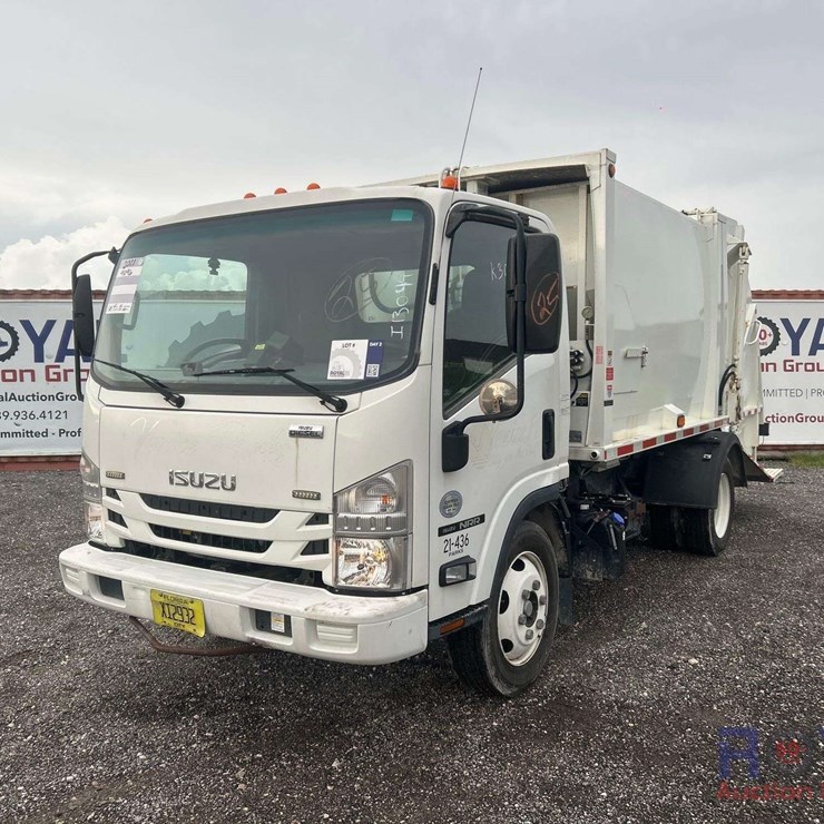 2021 ISUZU NRR
