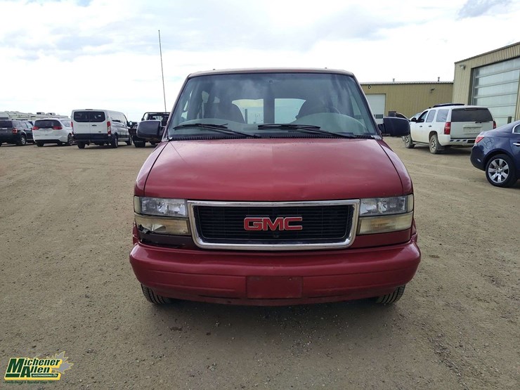 1998-gmc-safari-image-19