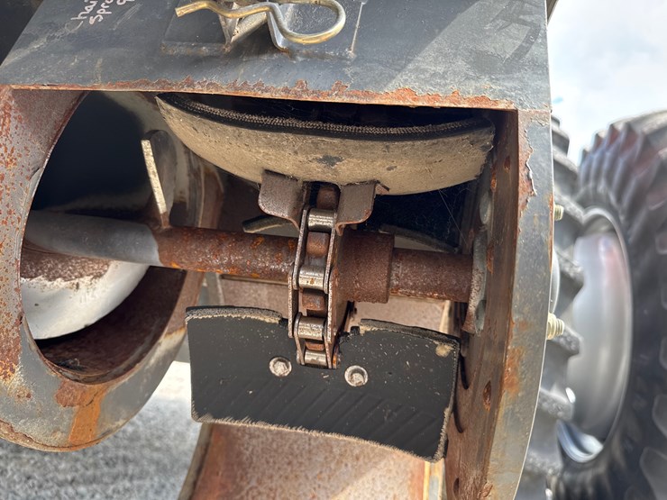 massey-ferguson-9895-image-15