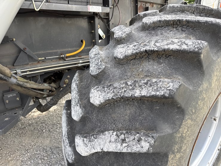 massey-ferguson-9895-image-18