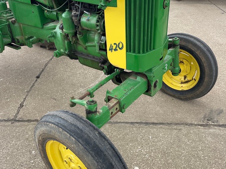 john-deere-420-image-19