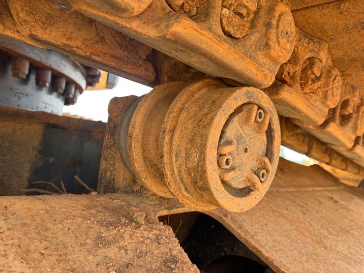2016-caterpillar-336fl-image-17