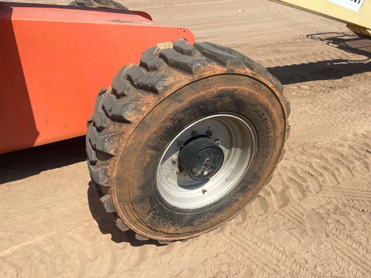 2008-jlg-600s-image-10
