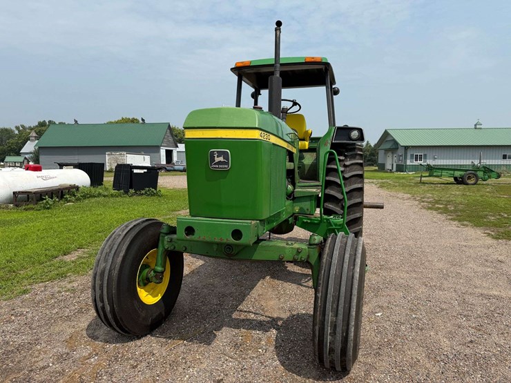 1977-john-deere-4230-image-11