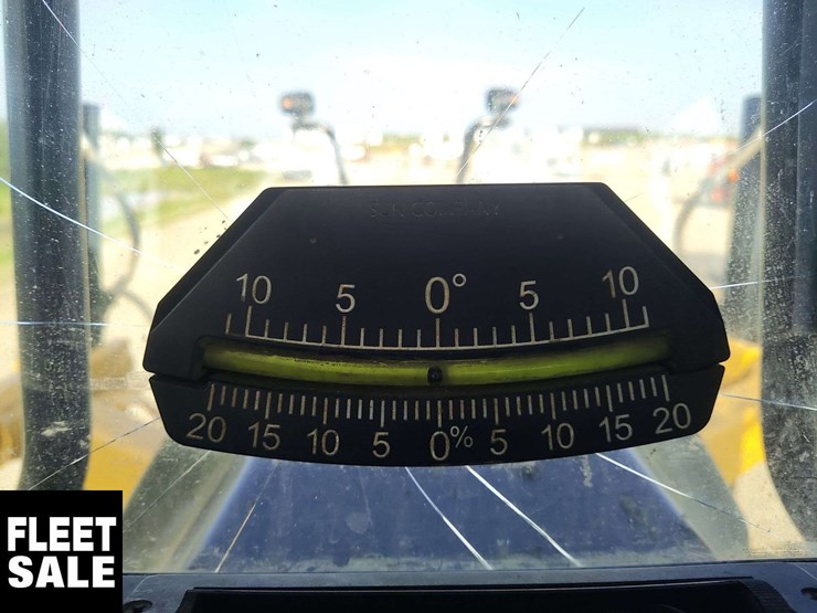 2020-caterpillar-14-image-20