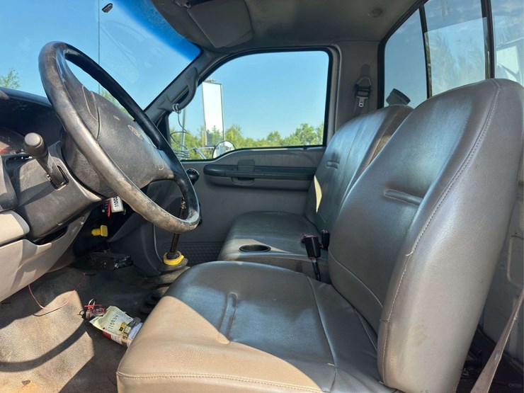 2000-ford-f-750-s/a-bucket-truck-with-versalift-boom-image-18