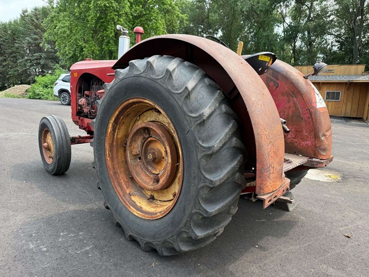 massey-harris-55-image-4