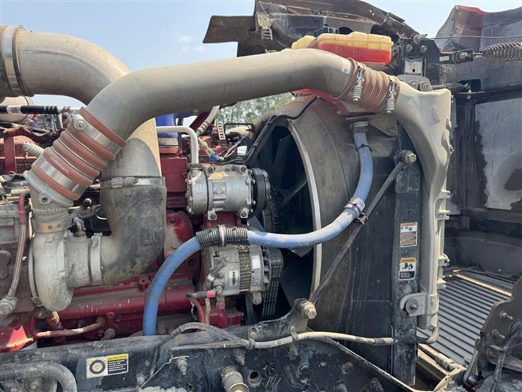2012-kenworth-w900-image-28