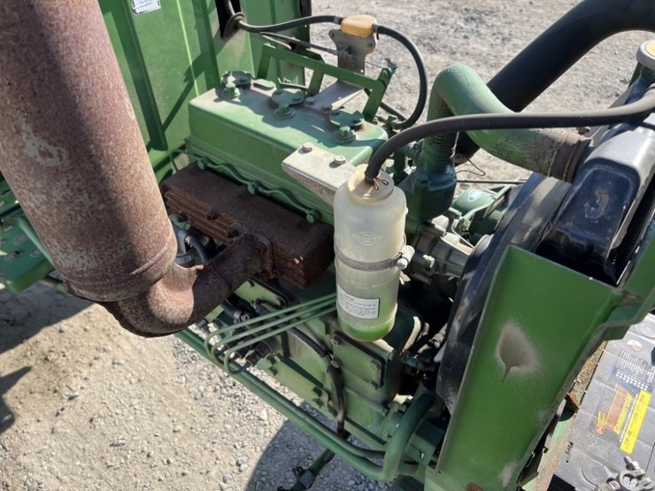 john-deere-850-image-11