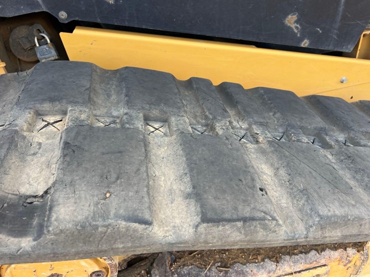 2015-caterpillar-289d-image-21