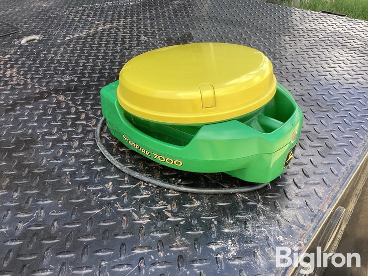 john-deere-starfire-7000-gps-receiver-image-3