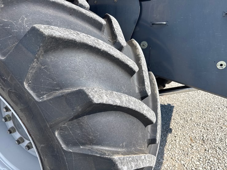 massey-ferguson-9695-image-13