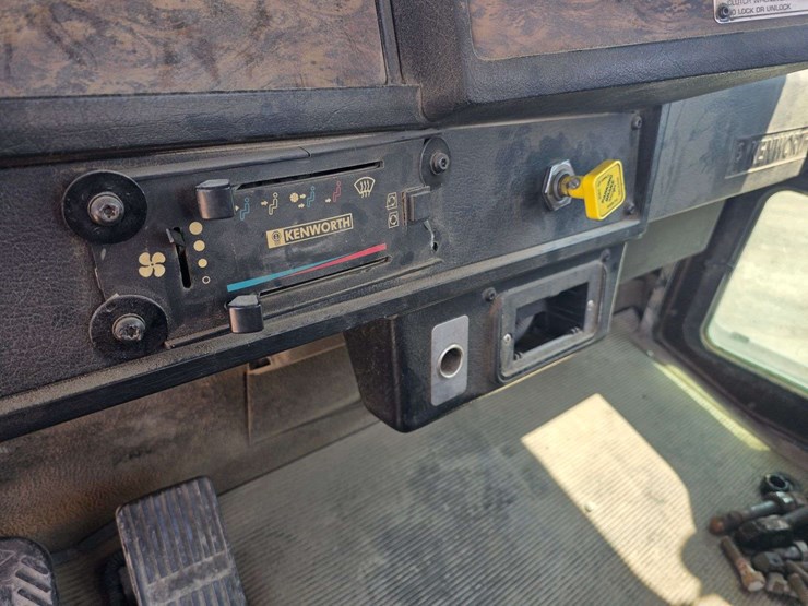1998-cummins-m11-image-50