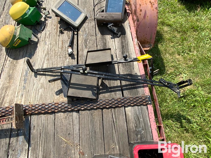 mounts-for-monitors-image-4