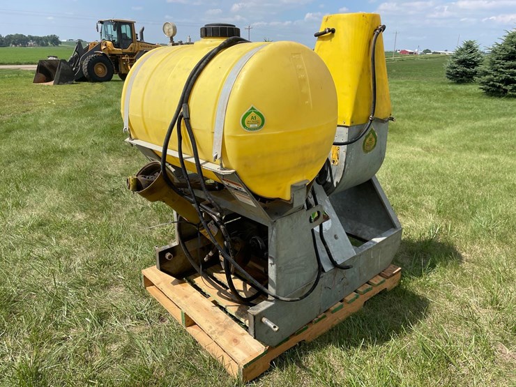 a1-55-gallon-3pt-fly-sprayer-image-1