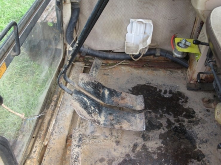komatsu-pc200-lc-image-23