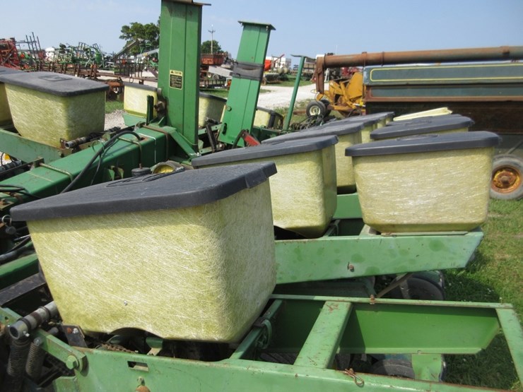 john-deere-7000-image-8