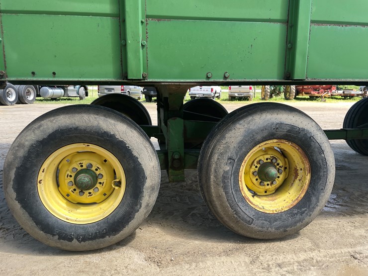 john-deere-716a-image-25