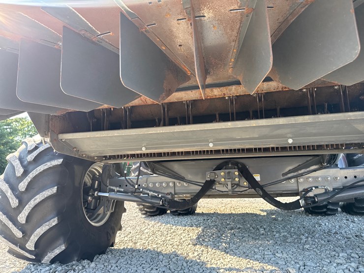 2012-massey-ferguson-9540-image-15