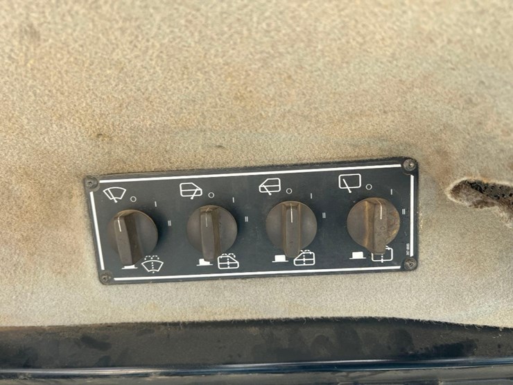 2008-caterpillar-d6t-lgp-image-36