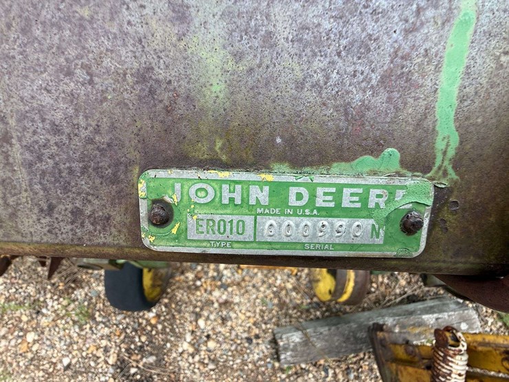 john-deere-8-image-4