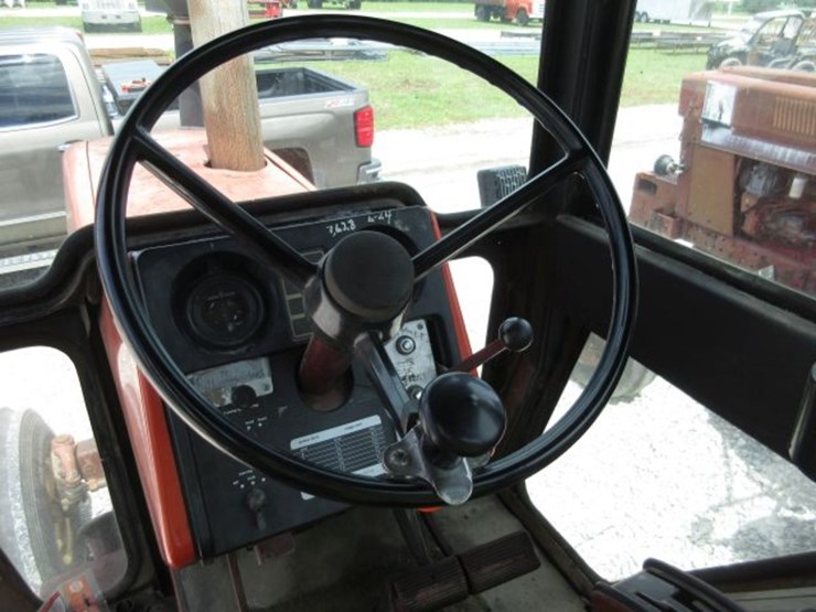 1977-agco-allis-7060-image-20