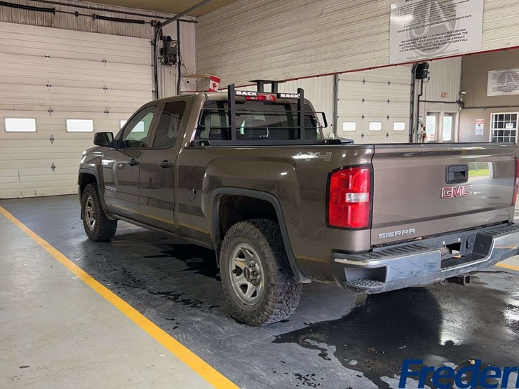 2014-gmc-sierra-1500-image-3
