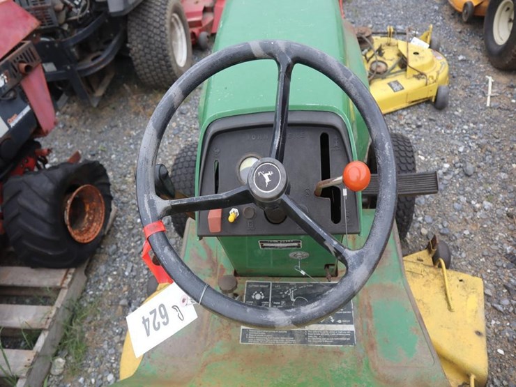 john-deere-300-image-15