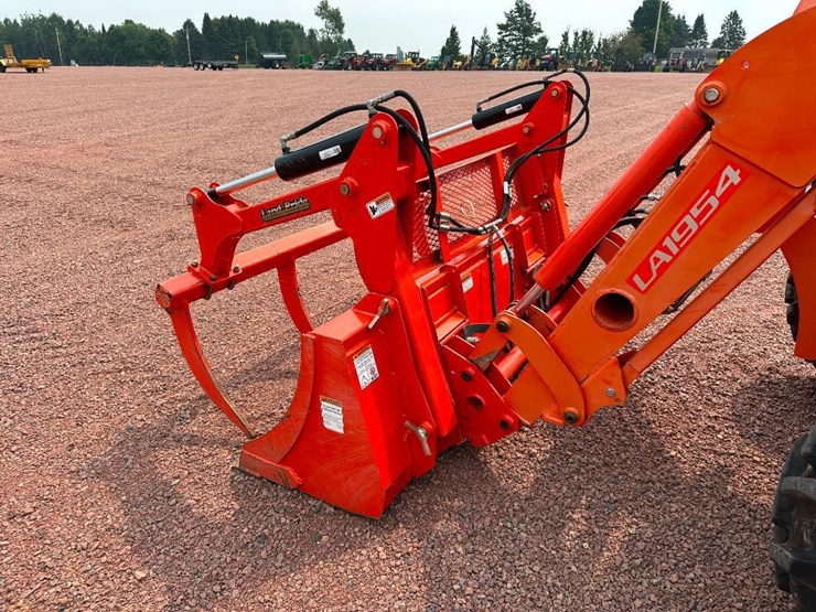 2015-kubota-m110gx-image-32