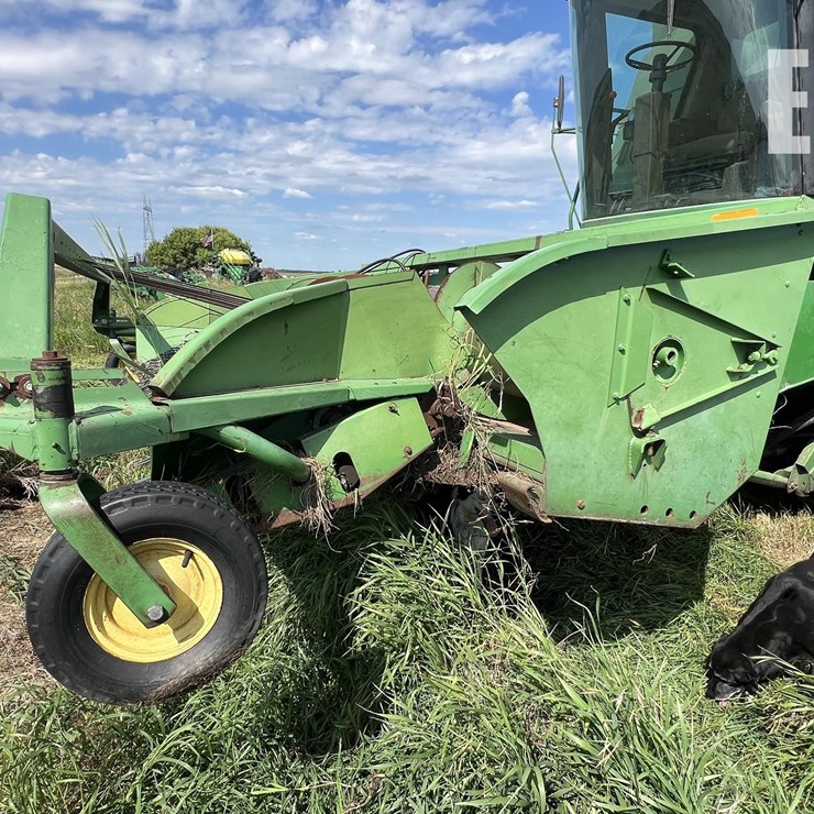 JOHN DEERE 212