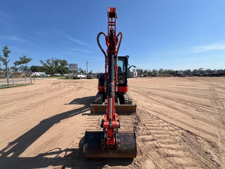 2022-kubota-kx040-4-image-7