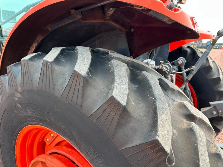 2015-kubota-m110gx-image-8