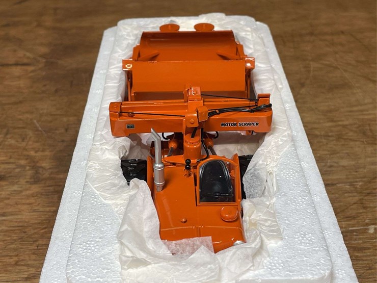 1/50-ac-ts-300-scraper-2007-nttc-nib-1st-gear-image-6