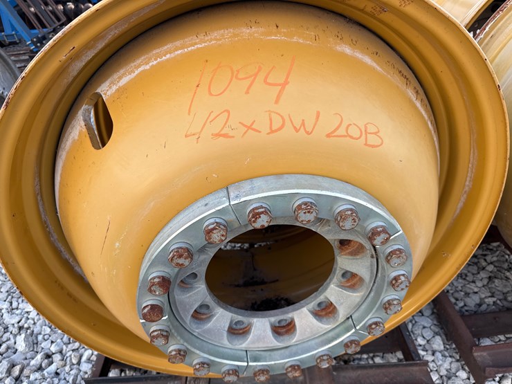 #1094-•-lexion-10-bolt-rims-image-2
