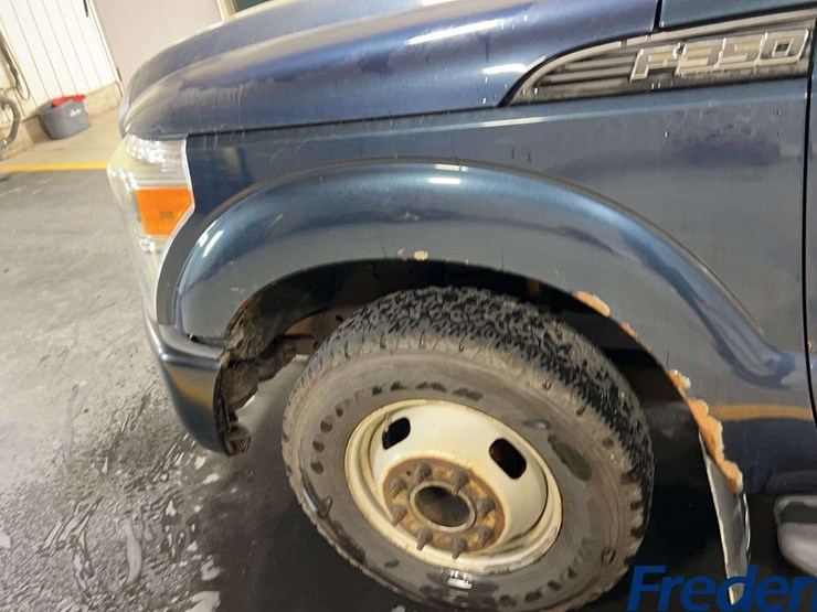 2014-ford-f350-image-25