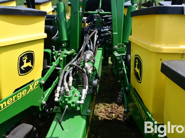 2013-john-deere-1760-image-14