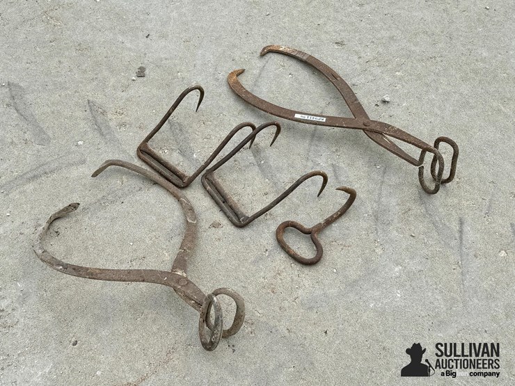 assorted-antique-steel-hooks-image-7