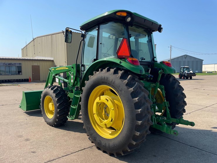 2015-john-deere-6115d-image-6