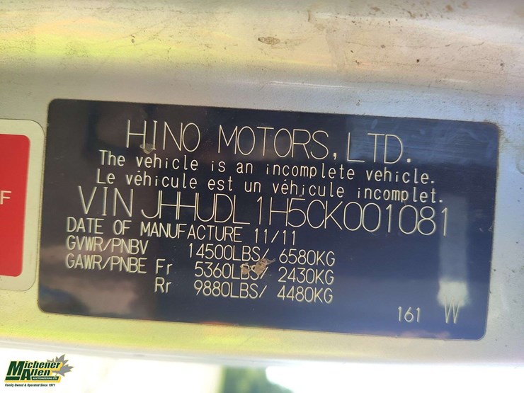 2012-hino-155-image-6