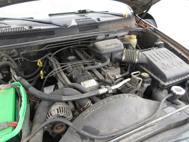 2002-jeep-grand-cherokee-laredo-image-13