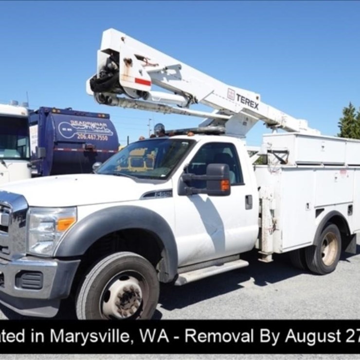 2011 FORD F550