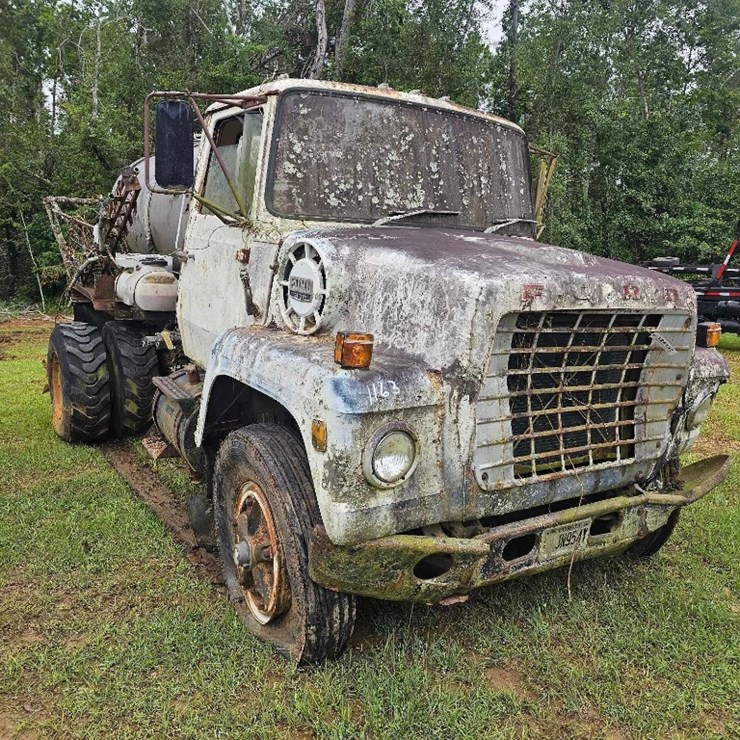 FORD 800