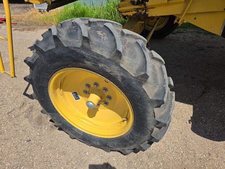1988-new-holland-tr86-image-25