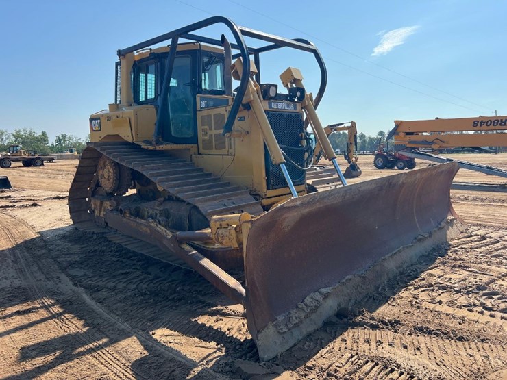 2008-caterpillar-d6t-lgp-image-6